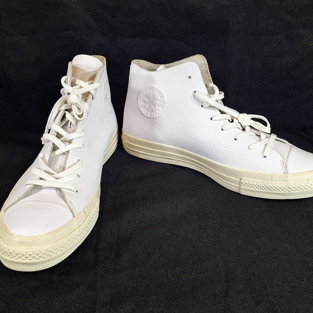 Converse Unisex Chuck Taylor All Star Leather High Tops White Size 9M/11W Mint